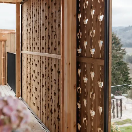 Villa Am Wildbachberg - Luxus Ferienhaeuser Mit Infinitypool, Privatsauna Und Weinkeller Deutschlandsberg