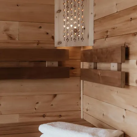 Am Wildbachberg - Luxus Ferienhaeuser Mit Infinitypool, Privatsauna Und Weinkeller Villa
